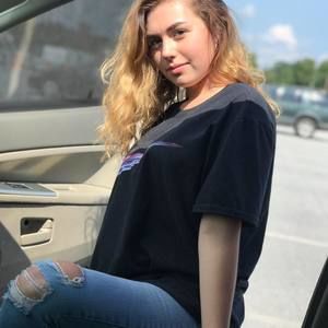 Meet your Posher, Khaylie